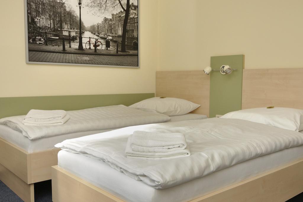 Airporthotel