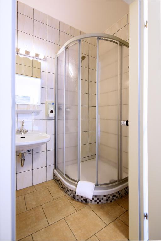 Hotel Airporthotel 3*